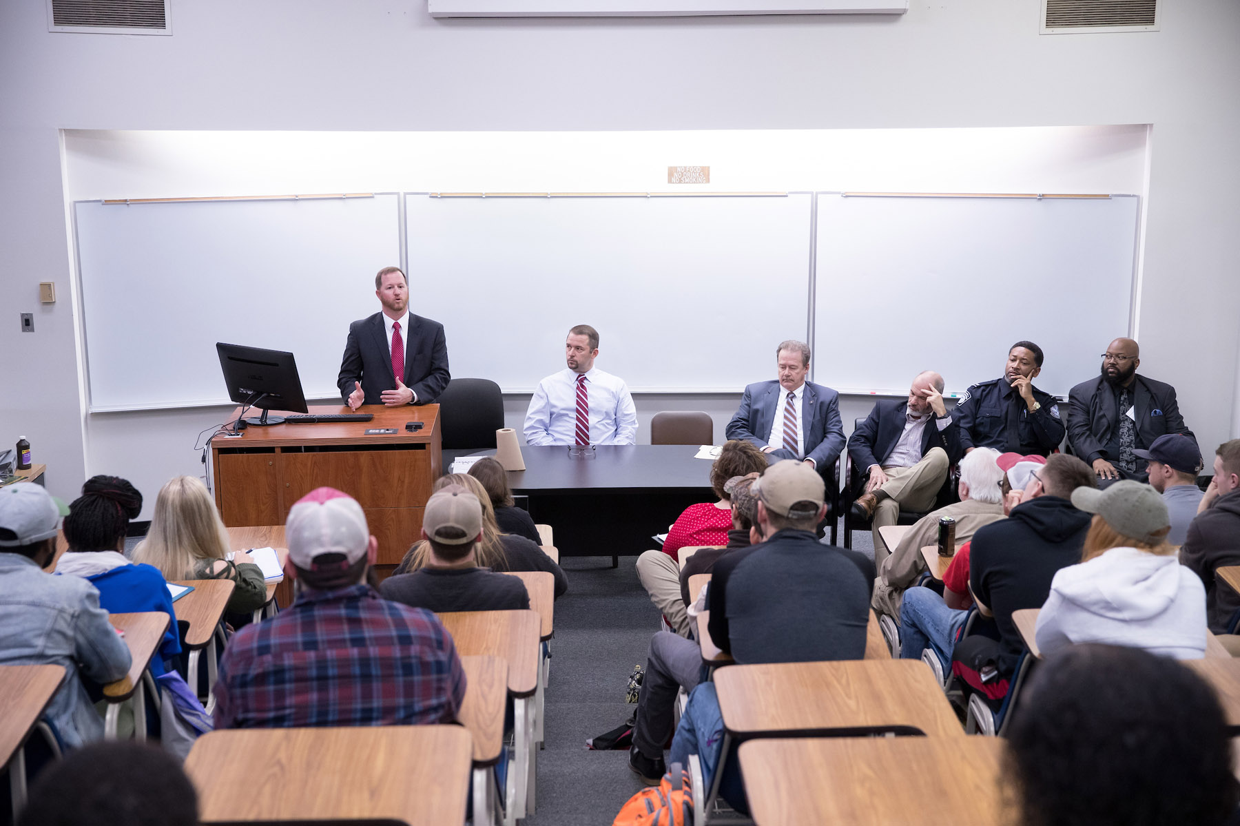 Image 03142018_LawEnforcementRoundtable02.jpg